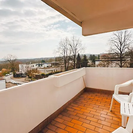 Monteurwohnung Mit Balkon Und Wohnzimmer Apartment *