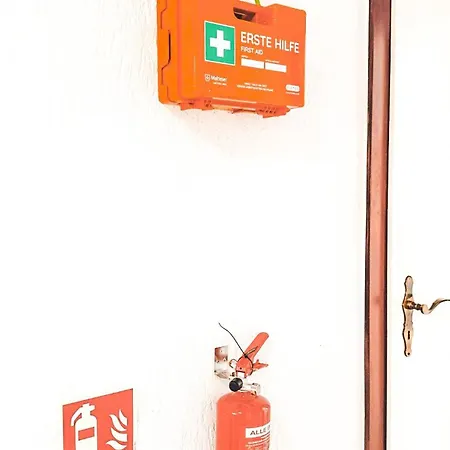 Monteurwohnung Mit Balkon Und Wohnzimmer * Bochum