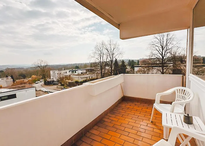 Monteurwohnung Mit Balkon Und Wohnzimmer アパート *