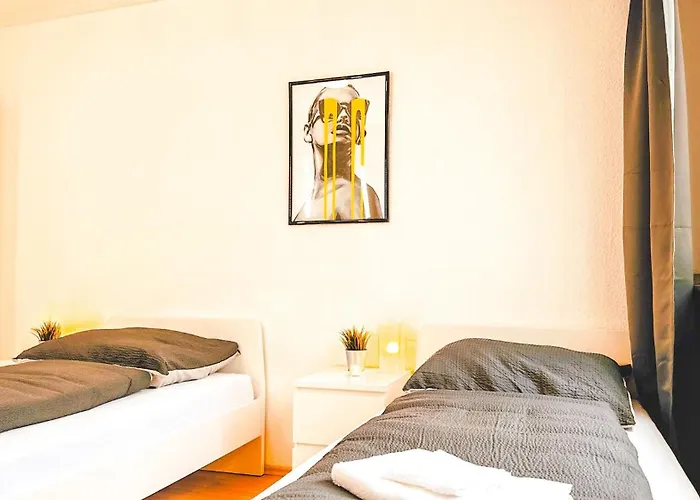 アパート Monteurwohnung Mit Balkon Und Wohnzimmer ボーフム