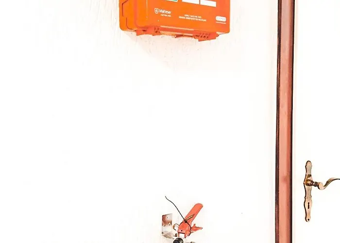 Monteurwohnung Mit Balkon Und Wohnzimmer * Bochum